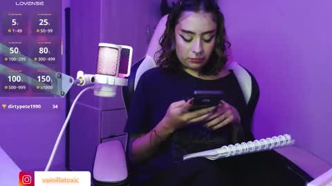 Vainilla Independent model online show from December 4, 1:19 am