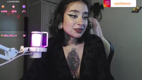Vainilla Independent model online show from September 30, 12:16 am