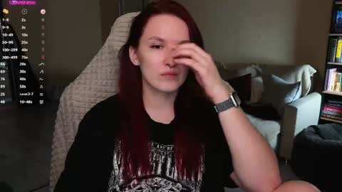 Val online show from March 30, 9:03 pm