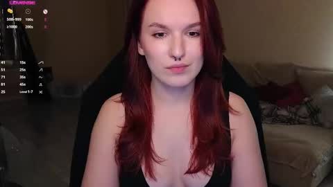 Val online show from October 14, 8:00 pm