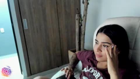 Snapshot of val_varago chatting on October 30, 4:04 am val_varago online show from October 30, 4:04 am