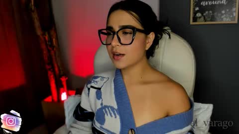 Snapshot of val_varago chatting on November 1, 5:33 am val_varago online show from November 1, 5:33 am