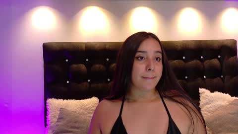 Snapshot of valen_scott_ chatting on January 21, 12:50 pm Valen Scott online show from January 21, 12:50 pm