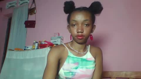 valencia302364 online show from December 16, 10:24 pm