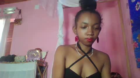 valencia302364 online show from February 27, 4:41 am