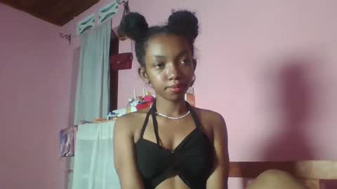 valencia302364 online show from December 12, 6:53 pm