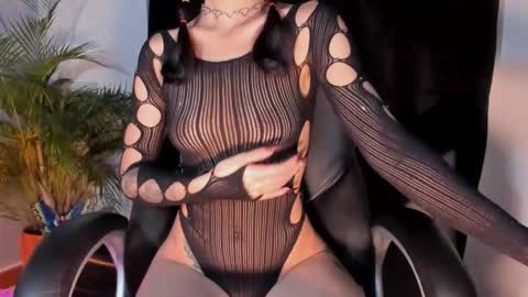 Snapshot of valentina__doll chatting on September 11, 7:53 am Valentina Dolls online show from September 11, 7:53 am