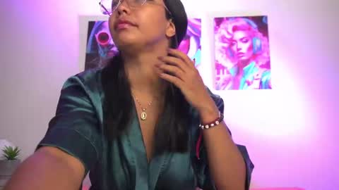 Snapshot of valentina_king18 chatting on September 29, 11:48 am VALENTINA online show from September 29, 11:48 am