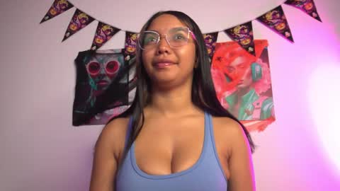 Snapshot of valentina_king18 chatting on October 21, 11:25 am VALENTINA online show from October 21, 11:25 am