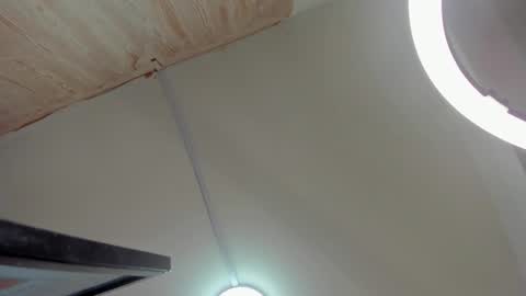 valentina_santillana online show from October 15, 3:31 am