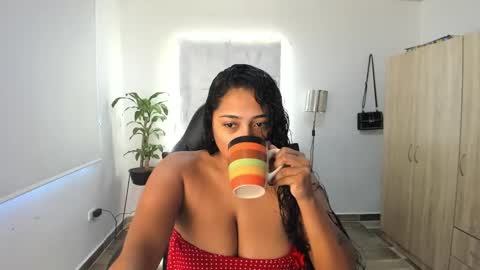 Valentina online show from January 18, 2:12 pm
