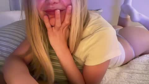 Valentina Peppermint online show from June 13, 4:10 am