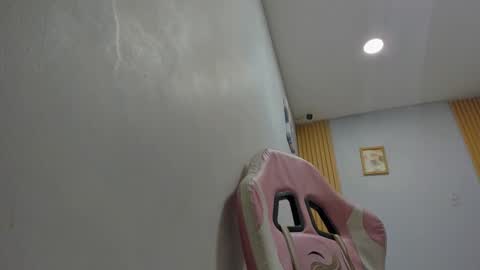 valentinarosexx1 online show from January 13, 2:32 pm