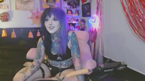 Valentine online show from November 17, 6:36 am