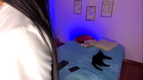 Snapshot of valeri_10 chatting on October 6, 5:13 am valeri_10 online show from October 6, 5:13 am