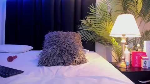 valeri_tafur online show from February 25, 12:04 pm