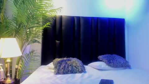 valeri_tafur online show from October 9, 11:03 am