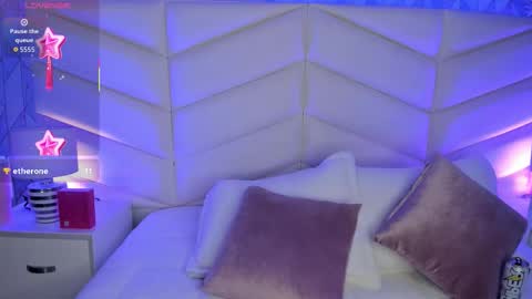 Snapshot of valeria_carter_ chatting on September 25, 9:23 pm valeria_carter_ online show from September 25, 9:23 pm