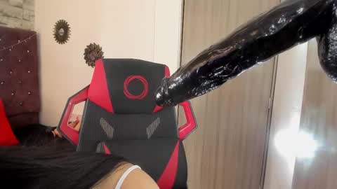 Snapshot of valeria_fiery chatting on September 27, 4:03 pm VALERIA online show from September 27, 4:03 pm