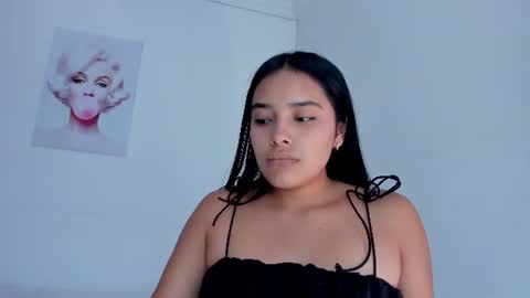 valeria_miller69 online show from July 15, 4:44 pm