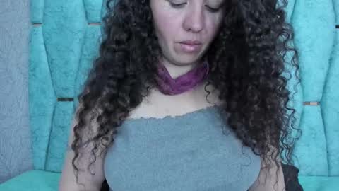 Snapshot of valeriaa_soler chatting on October 25, 4:14 pm Valeria online show from October 25, 4:14 pm