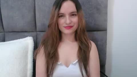 valeriafrannco online show from January 11, 4:57 pm