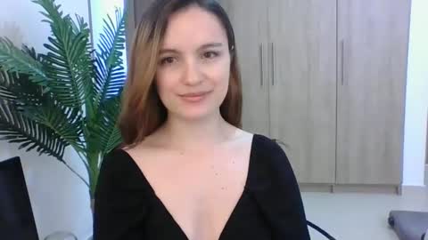 valeriafrannco online show from January 22, 9:00 pm