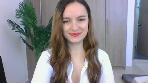 valeriafrannco online show from January 25, 4:42 pm