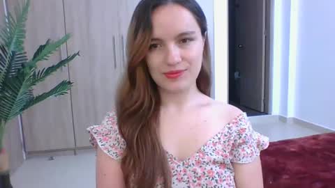 valeriafrannco online show from January 16, 4:07 pm