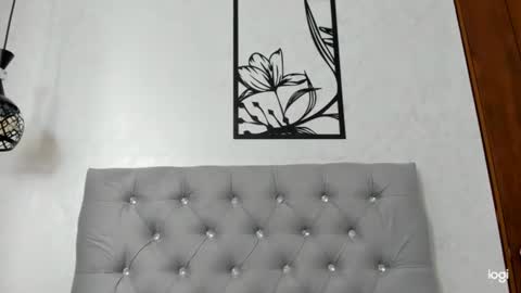 valeriajons online show from September 17, 3:43 pm