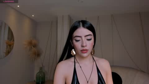 Snapshot of valeriariverax chatting on February 18, 3:31 am Valeria online show from February 18, 3:31 am