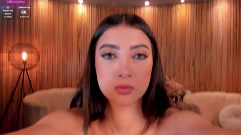 Snapshot of valeriavelvet chatting on October 3, 12:32 pm Vale online show from October 3, 12:32 pm