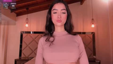 Snapshot of valeriavelvet chatting on November 1, 12:53 pm Vale online show from November 1, 12:53 pm