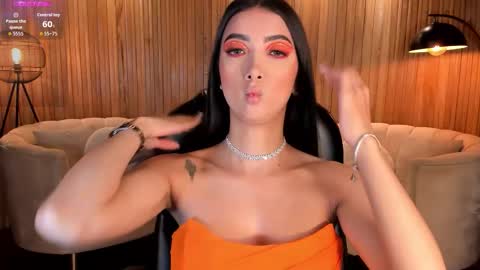 Snapshot of valeriavelvet chatting on September 30, 12:11 pm Vale online show from September 30, 12:11 pm