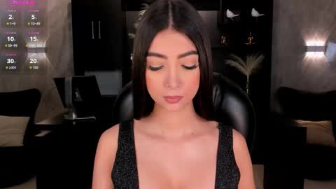 Snapshot of valeriavelvet chatting on October 14, 12:30 pm Vale online show from October 14, 12:30 pm