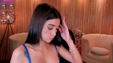 Snapshot of valeriavelvet chatting on October 2, 12:21 pm Vale online show from October 2, 12:21 pm