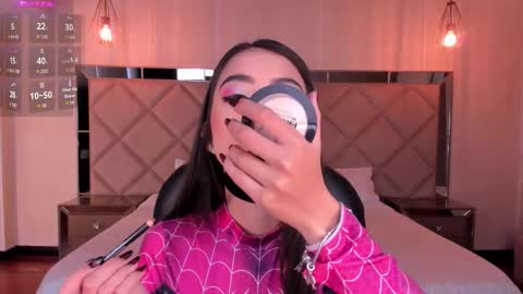 Snapshot of valeriavelvet chatting on October 29, 12:31 pm Vale online show from October 29, 12:31 pm