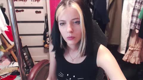 ValeriaXKiss online show from March 10, 6:23 pm