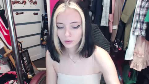 ValeriaXKiss online show from January 31, 7:50 am