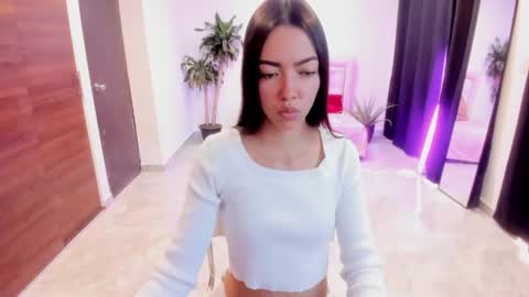 Snapshot of valerie_fox19 chatting on October 14, 2:52 pm Valerie fox online show from October 14, 2:52 pm