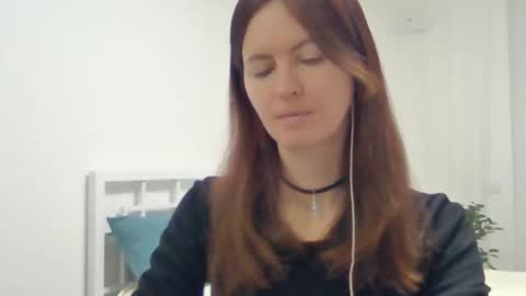 Snapshot of valerie_rose777 chatting on February 23, 7:34 pm valerie_rose777 online show from February 23, 7:34 pm