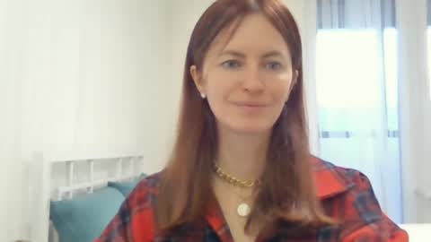 Snapshot of valerie_rose777 chatting on January 5, 1:04 pm valerie_rose777 online show from January 5, 1:04 pm