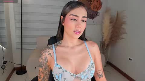 Snapshot of valerieaustin chatting on February 24, 3:31 am  call me Val  online show from February 24, 3:31 am