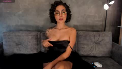 Snapshot of valerieaustin chatting on October 30, 4:30 pm  call me Val  online show from October 30, 4:30 pm