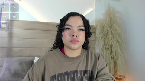 valeri online show from December 3, 11:43 am