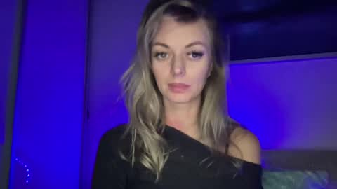 Snapshot of valerieluvsugar chatting on February 28, 9:44 pm Valerie online show from February 28, 9:44 pm