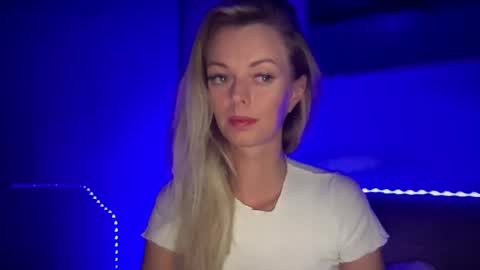 Snapshot of valerieluvsugar chatting on September 14, 8:40 pm Valerie online show from September 14, 8:40 pm