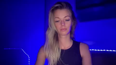 Snapshot of valerieluvsugar chatting on September 12, 5:53 pm Valerie online show from September 12, 5:53 pm