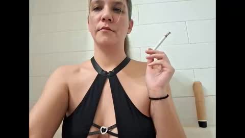 ValerieRayne online show from February 28, 5:51 am