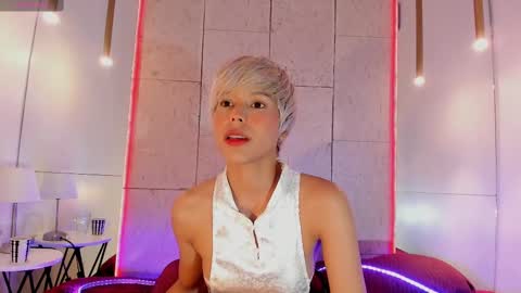 Snapshot of valerietorrealba chatting on February 16, 8:22 pm Valeri online show from February 16, 8:22 pm